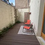 Belle Maison Quartier Henriville, Proche Centre Apartment *