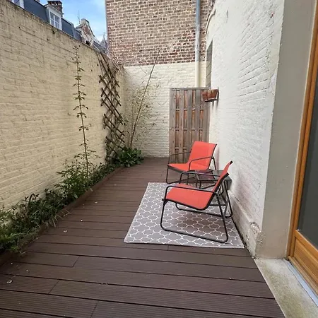 Belle Maison Quartier Henriville, Proche Centre Apartment *